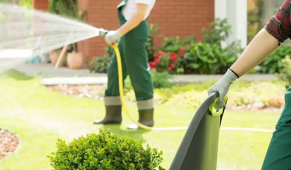 Arrosage et entretien des espaces verts par nos jardiniers paysagistes